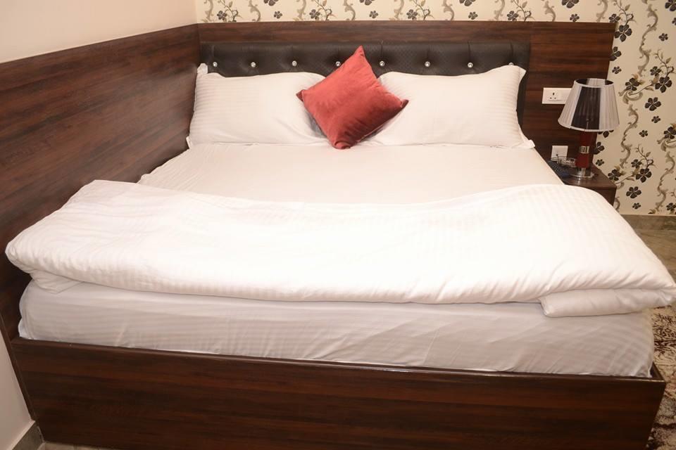 Hotel Mmk Kanpur Exterior photo