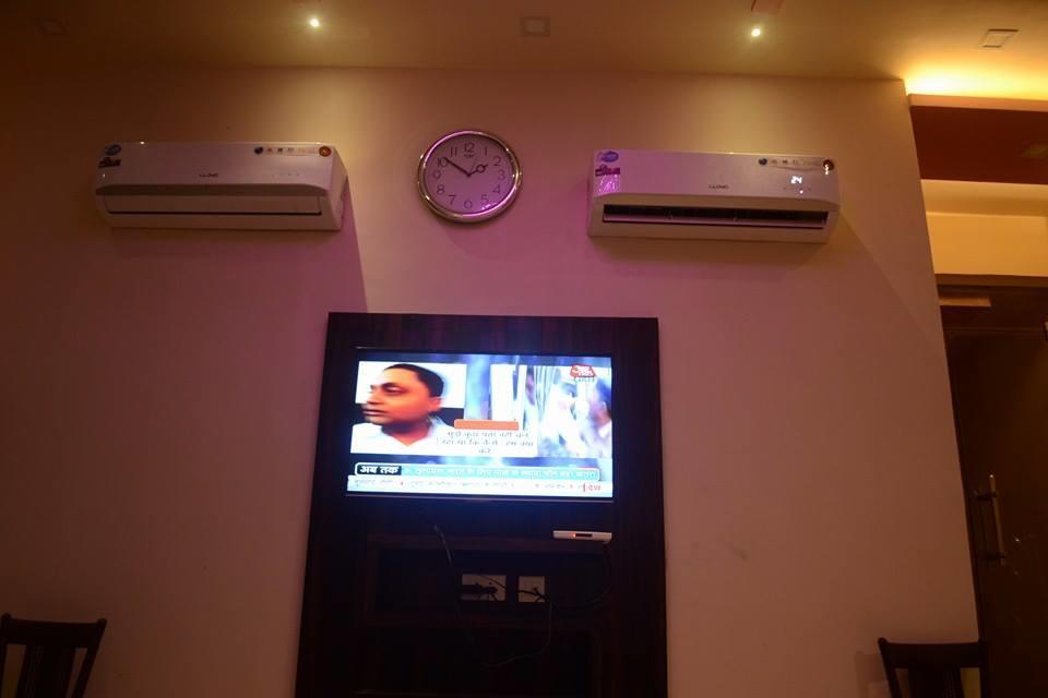 Hotel Mmk Kanpur Exterior photo