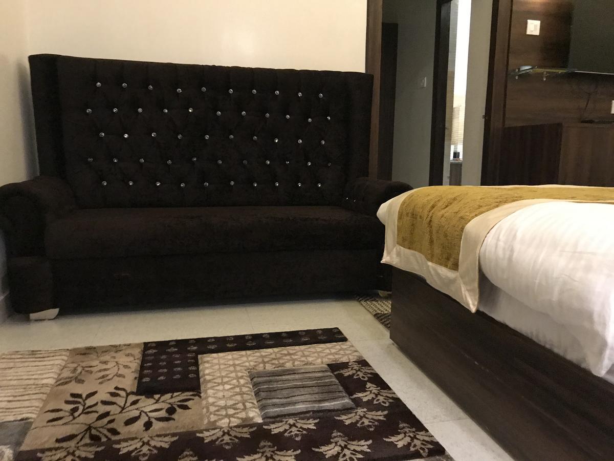 Hotel Mmk Kanpur Exterior photo