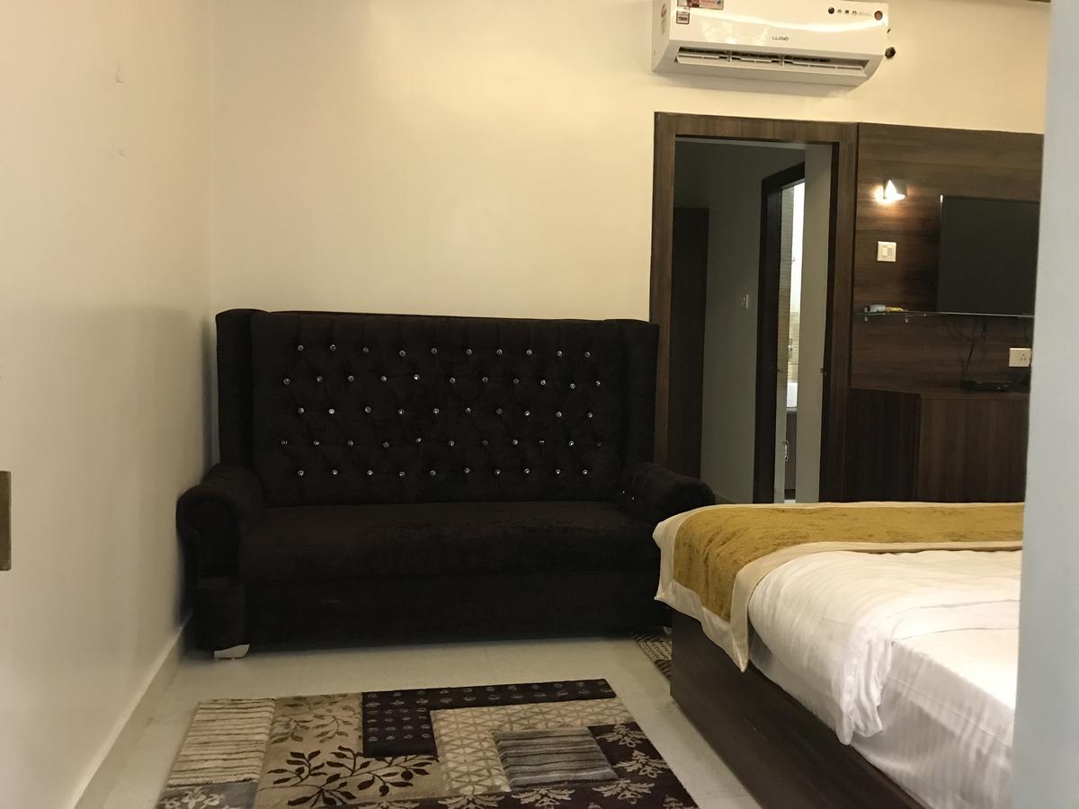 Hotel Mmk Kanpur Exterior photo
